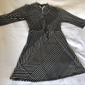 Dress with 3/4 length sleeves